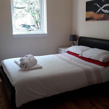 Bright City Centre House - Private Garden & Parking! Villa Глазгоу Екстериор снимка